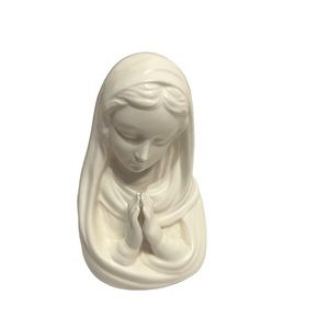Virgin Mary  White Ceramic Madonna Vintage made in Japan